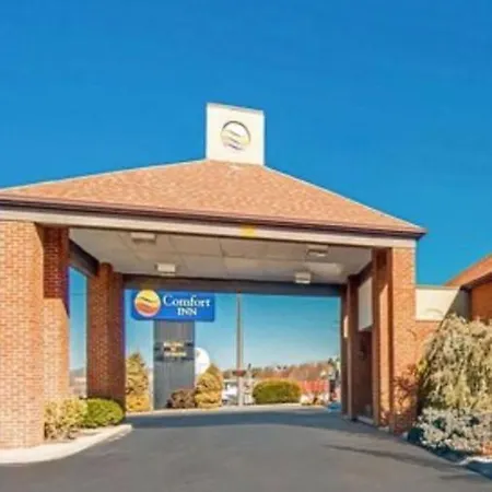 Clarion Pointe Hotel